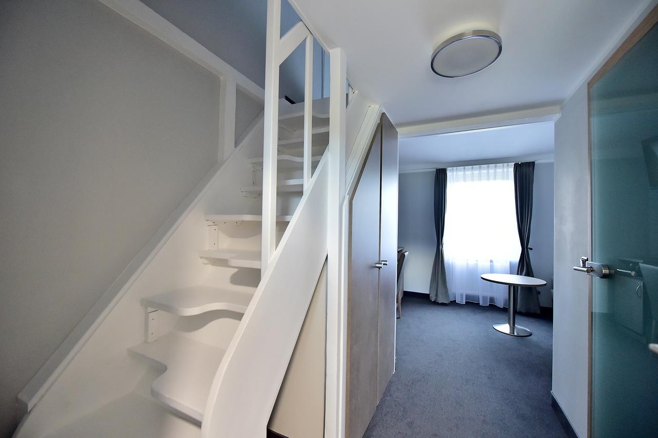 Gt3 Hotel Honerath Extérieur photo