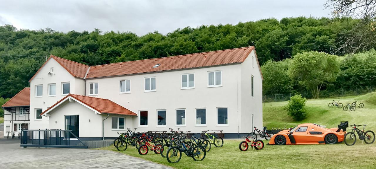 Gt3 Hotel Honerath Extérieur photo